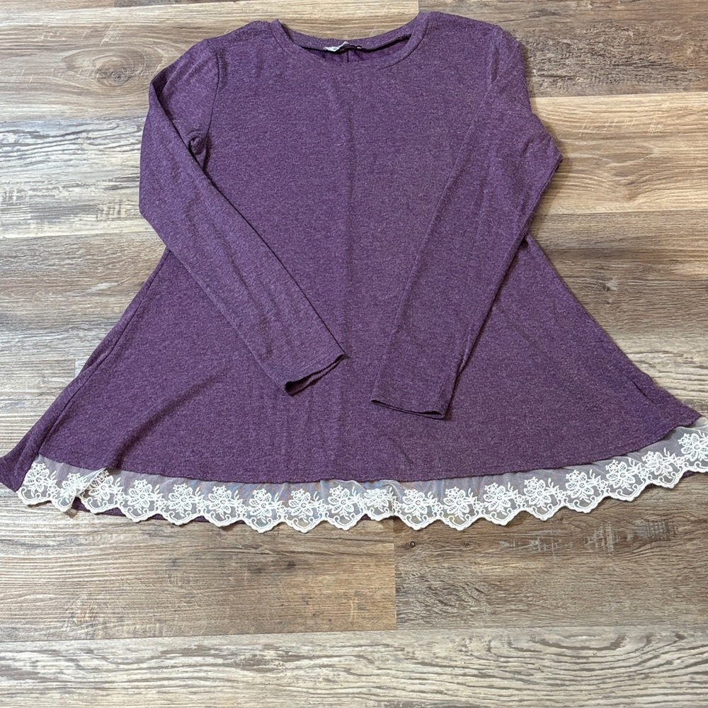 Wekili Purple Long Sleeve Top with Lace Hem